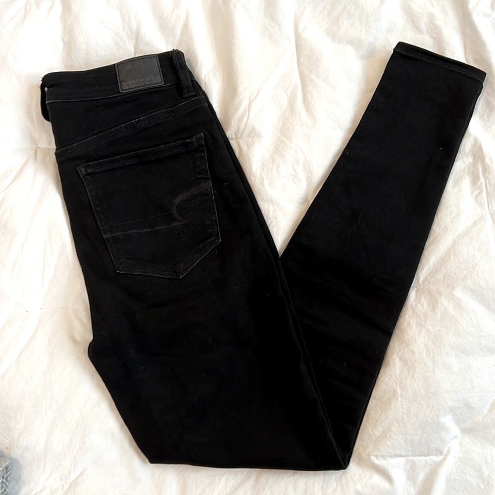 Black High waisted Super stretch American Eagle Skinny Jeans size 4